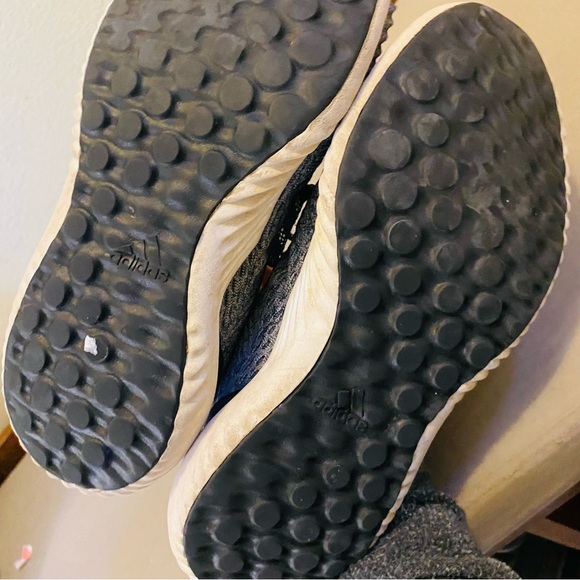 Adidas Alpha3ounce Gray Tennis Shoes - Picture 7 of 7